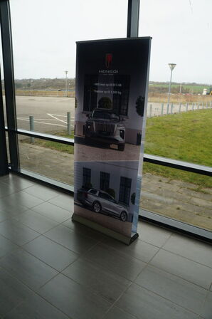 Diverse udstillingsreoler