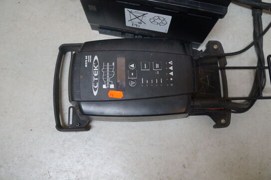 Ladeapparat inkl. Batteri CTEK