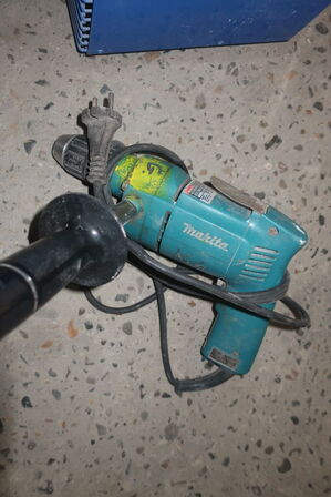 Akku. Gipsskruemaskine MAKITA DFR551 / el. boremaskine MAKITA / Varmeblæser