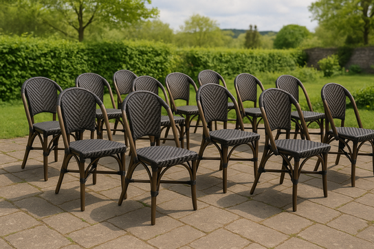 32 stk. Franskinspirerede caféstole Sort med mørk stel