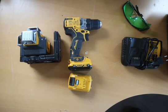 Akkuværktøj DEWALT krydslinjelaser & skruemaskine inkl. lader og batteri