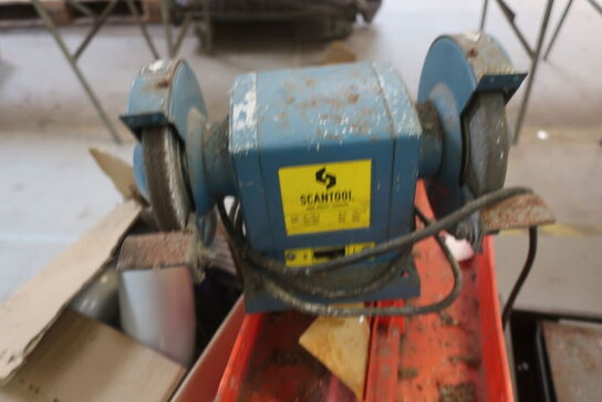 Div. værktøj m.v. (se billeder)