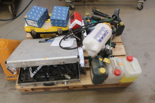 Div. værktøj og tilbehør (se billeder)