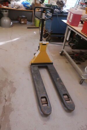 Palleløfter m. vægt BAXTRAN 2000 kg