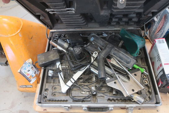 Div. værktøj og tilbehør (se billeder)