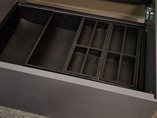 Grå vaskeskab/skab til bordplade montering.