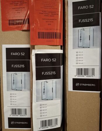 FJS5215 Faro 52 glas skydedør. Sort profiler. Klar glas