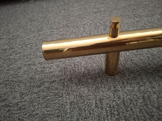 Guld håndklædetørrer 150 med timer