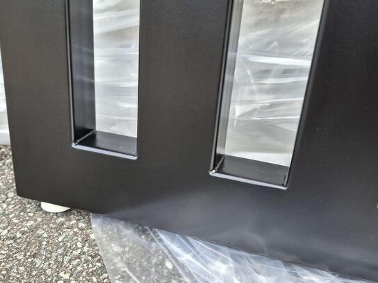 DARIUS Sort Håndklædtørre 600 x 1200