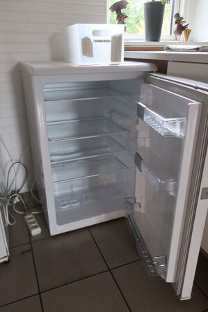 Køleskab GRAM