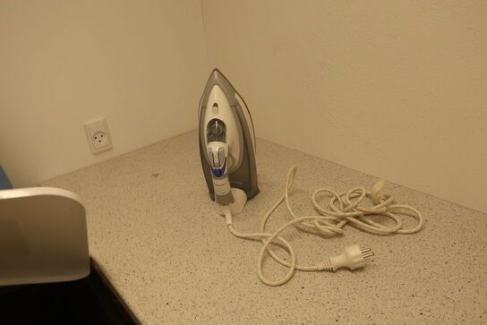 Indhold på bord og hylder