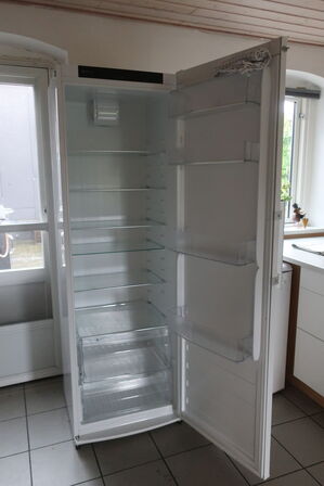 Køleskab ELECTROLUX LRS2DE39W