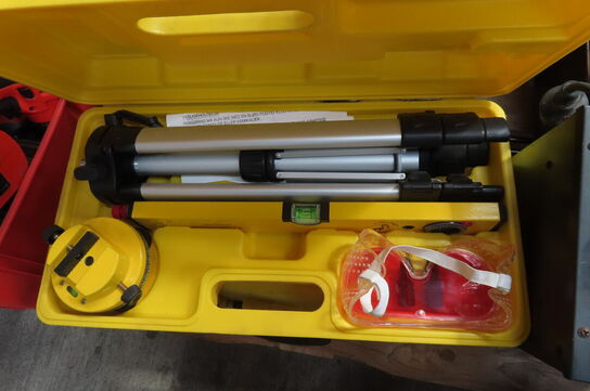 Palle med diverse håndværktøj mv. 