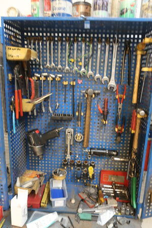 Værkstedsvogn med indhold