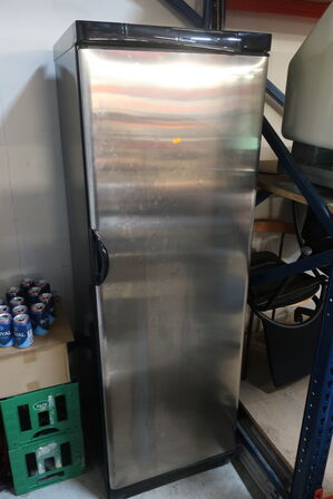 Køleskab ELECTROLUX ER8817CX