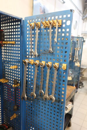 Værkstedsvogn med indhold