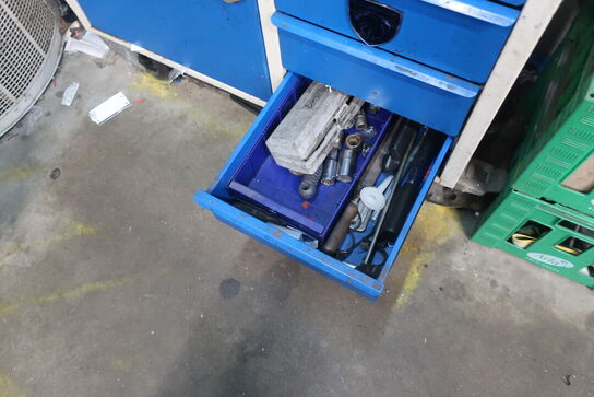 Værkstedsvogn med indhold