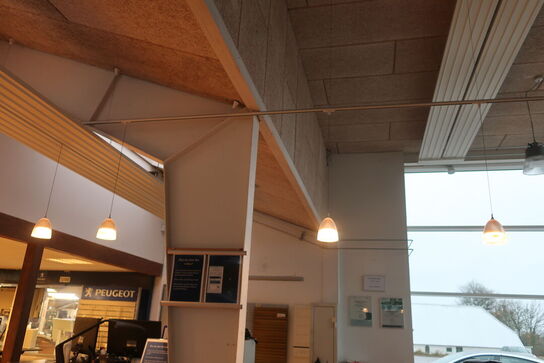 2 stk. skinner med lamper 