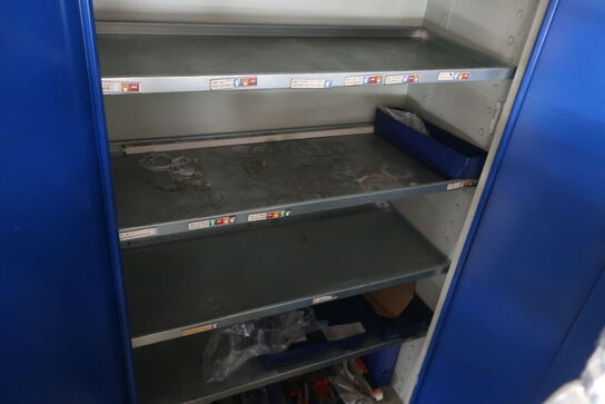 Kemiskab med indhold