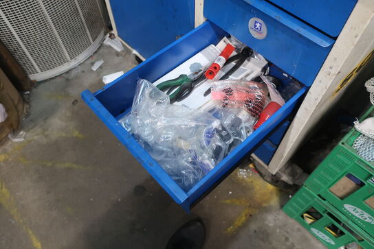 Værkstedsvogn med indhold