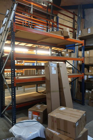 Pallereol uden indhold