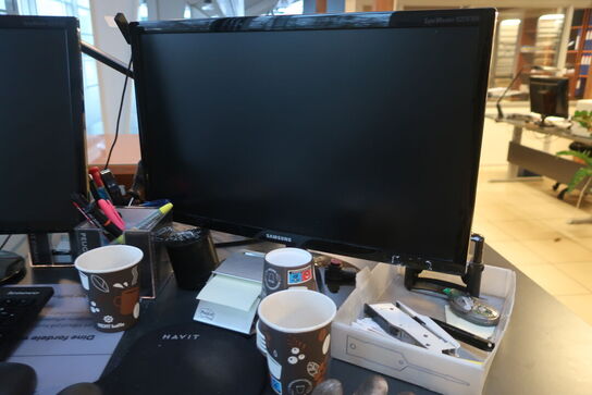 El. hæve/sænke skrivebord med indhold