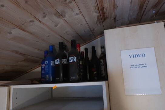 Alt service m.v. i køkken 