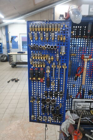 Værkstedsvogn med indhold