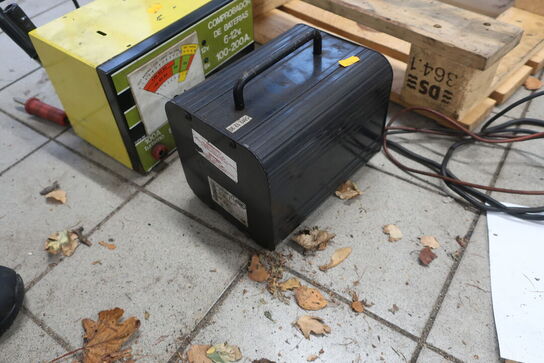 2 stk. batteriladere