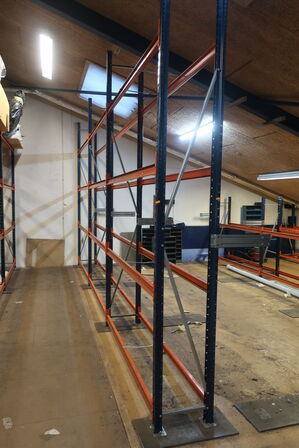 3 fag dækreoler med indhold