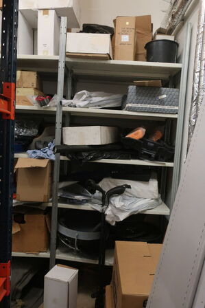 Indhold i rum, undtaget dækreol og dæk/fælge