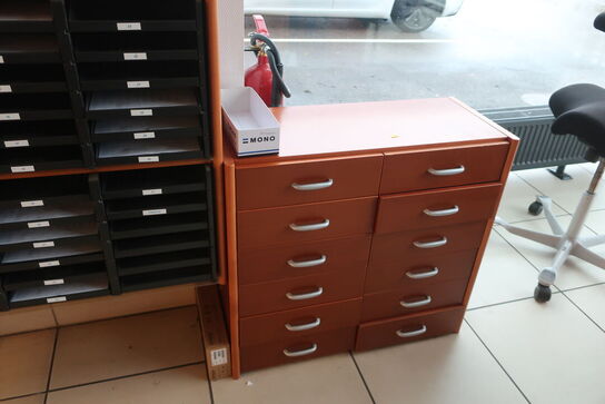 2 stk. skabe samt 3 stk. skuffemoduler