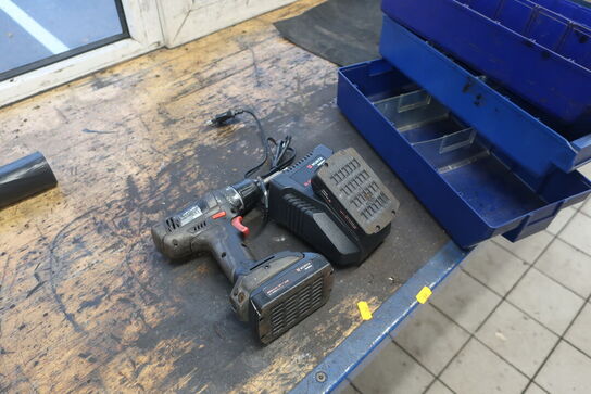 Arbejdsbord med indhold