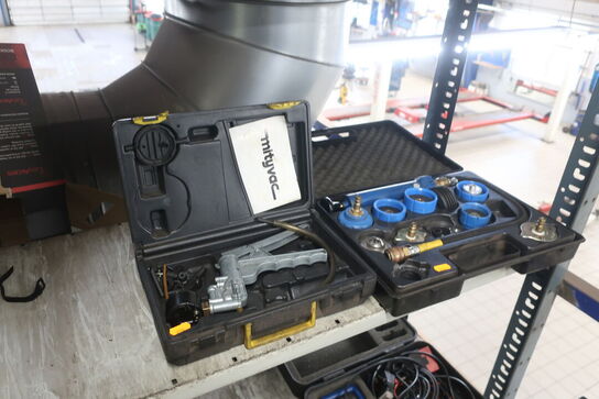 2 stk. specialværktøj