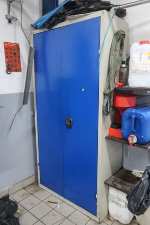 Kemiskab med indhold