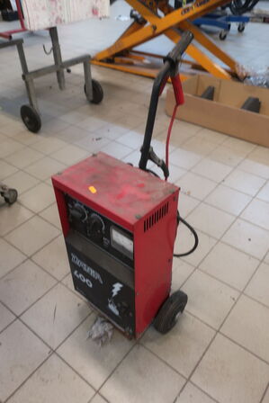 Batterilader DANIA 400