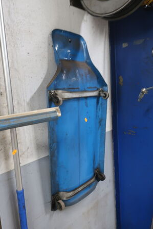 Kost, svaber, skovl m.v. 