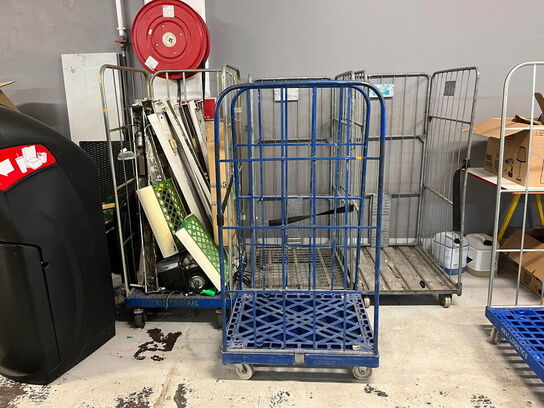 Div. indbo, skilt og materialer
