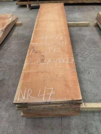 12 stk. træplanker i SAPELE (mahogni) 2,32x0,48m - 2,7 cm tyk