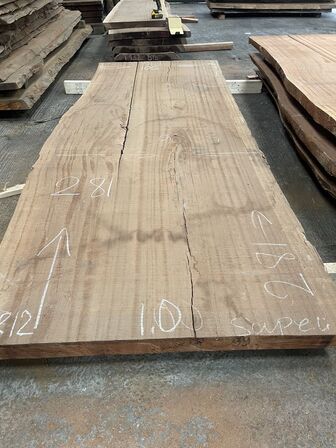 Træplanke i SAPELE (mahogni) 2,81x1,0/1,05m - 6,5 cm tyk