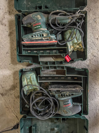 2 stk. rystepudsere BOSCH PSS250AE/PSS200A