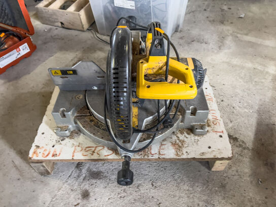Kap/geringsav DEWALT DW703 QS 