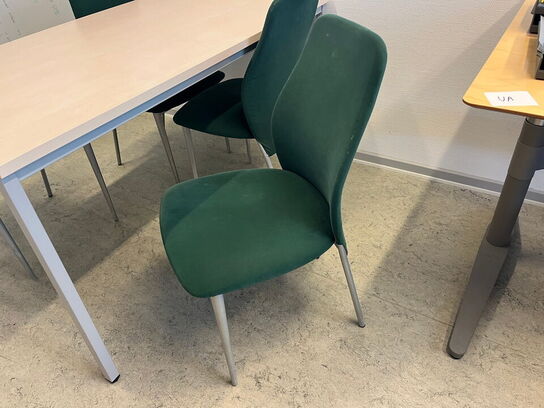 4 Stk. Grønne stole samt bord