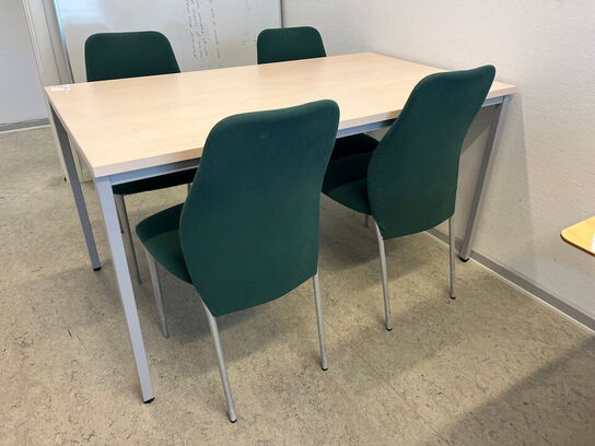 4 Stk. Grønne stole samt bord
