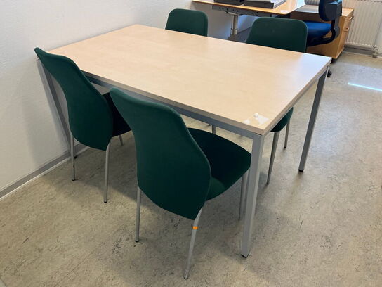 4 Stk. Grønne stole samt bord