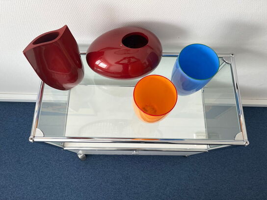 Glas rullebord med brugskunst