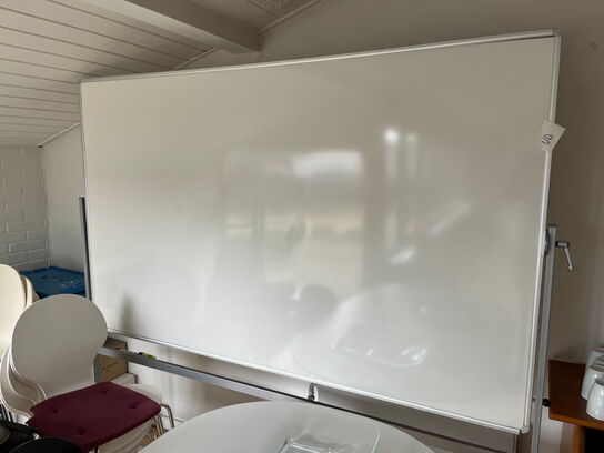 2 Stk. Whiteboards på stativ med hjul