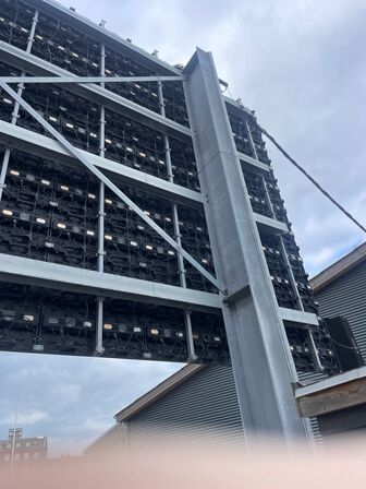 Storskærm på 52,25m2 (se beskrivelse)