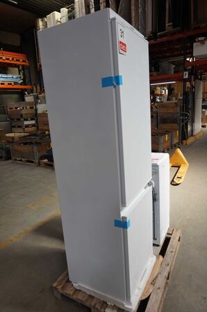 Vestfrost VICF 105177 S integreret kølefryseskab (MOMSFRI)