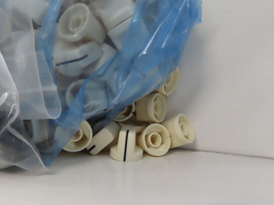 Blandede reservedele til guitarpedaler, knobs mv. - TC ELECTRONIC